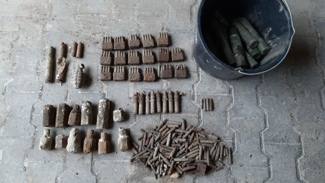 Div. Infantriemunition + Handgranate US MK2.jpg