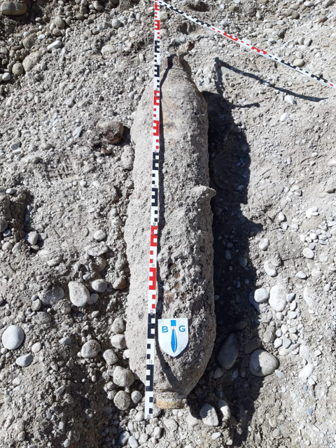 Sprengbombe-1 US 150lbs Geretsried, 2022.jpg