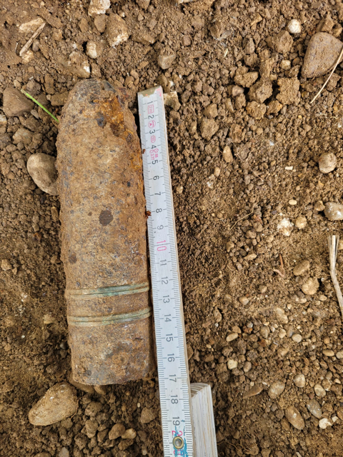 4,7cm Tschechische Sprenggranate 2022 bei Putzbrunn..jpg