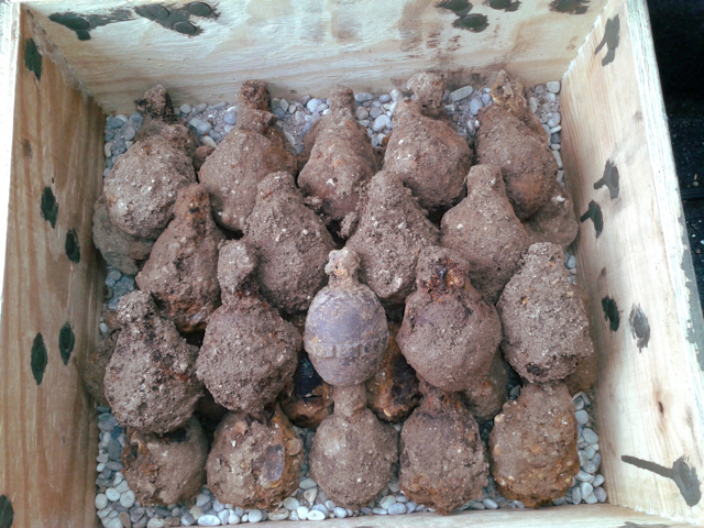 Eierhandgranate 17, München 2016.jpg