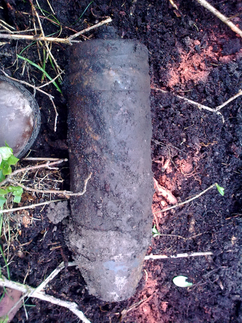 7,5cm Granate bei Garmisch 2010.jpg