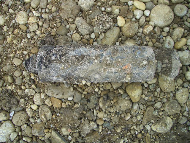 Flammstrahlbombe INC 30lbs, Aubing 2008.jpg