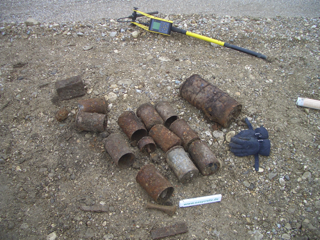 Kartuschenhülsen, München Zentrum 2003.JPG