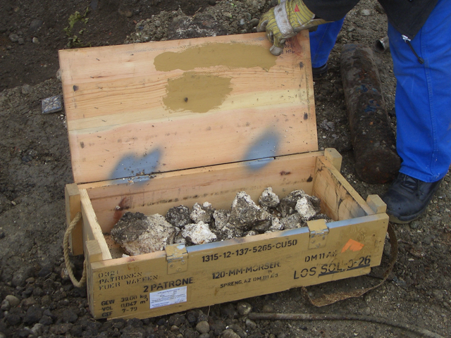 Sprengstoff lose, München 2003.JPG